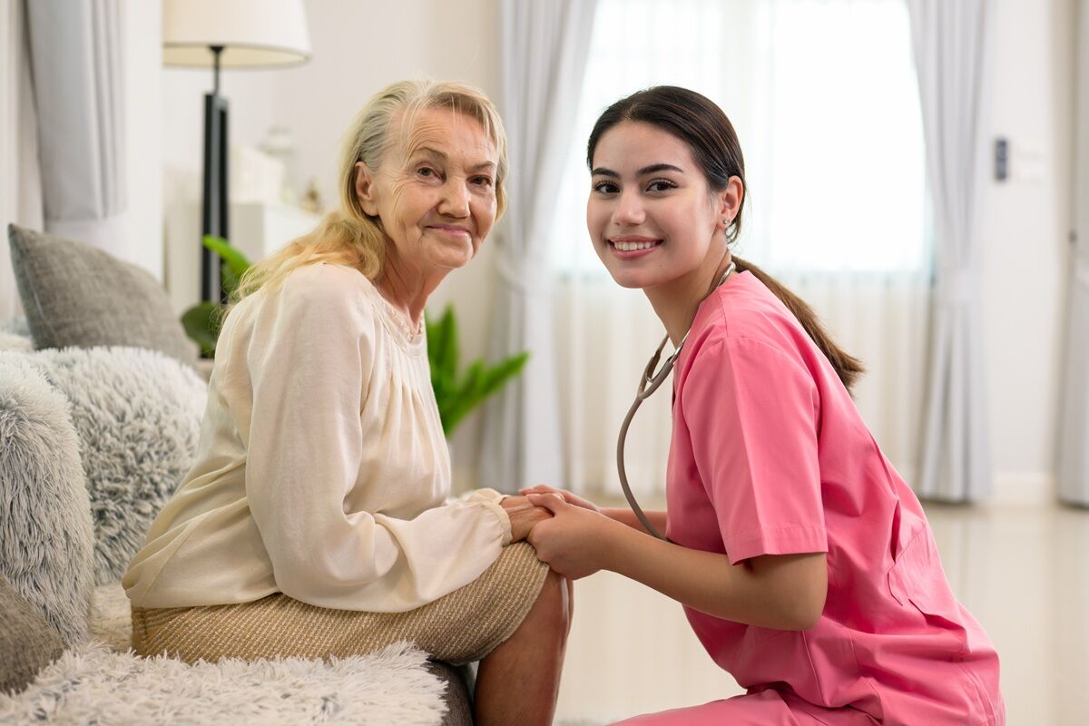 Trained Caregivers Support Seniors In Memory Care