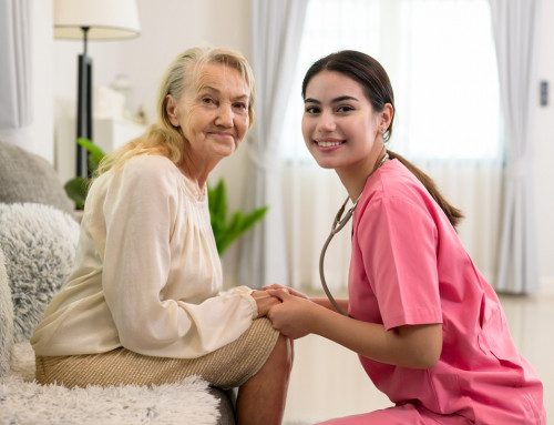 How Trained Caregivers Support Seniors In Memory Care